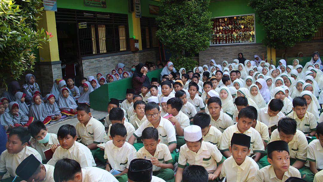 Berdoa Bersama di SDIT Assalamah Depok